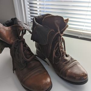 Steve Madden Troopa boots